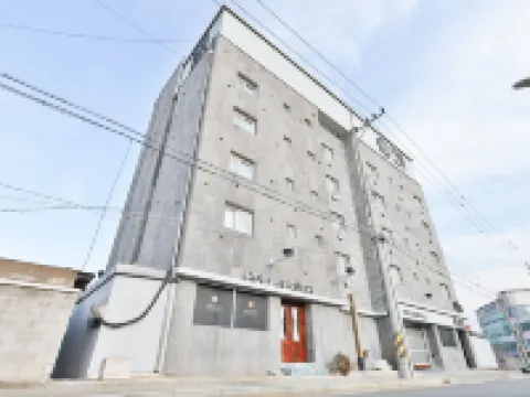 February, Riverside Gyeongsan Hotels in Gyeongsan-si