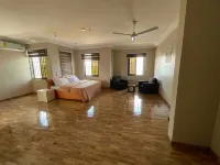 The Grange Hotel, Hotel di Dawhenya