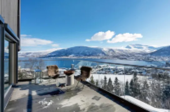 Deluxe Villa by Paramount