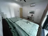 Happy Home @ Atlantis Residences [Pool View]