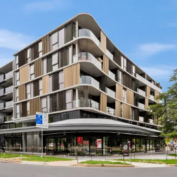 Bright Studio in Braddon with Parking