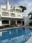 Villa Sol y Mar ideal for groups families golfers Hotel di 