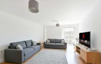 Exclusive 1 Bedroom Flat with car parking!