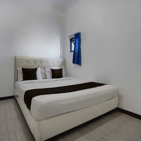 Hotel O 94843 Syariah Hj. Lilis Sukabumi