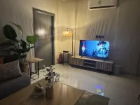 CasAura | Apt #3 King Bed 鄰近拉斯德商場的酒店
