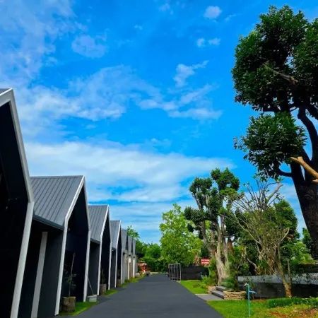 ARIYA GREENSTAY RESORT