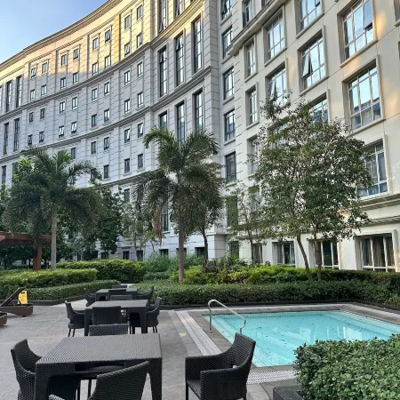 We Vibe Condo Stay at 81 Newport Blvd across the airport NAIA 3
