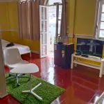 Aran ngamwongwan hostel and Cafe 짜뚜짝 호텔