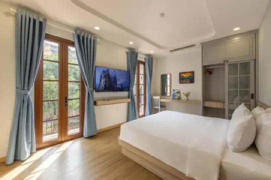 La Maison De Dino Hotels & Apartments Отели рядом с достопримечательностью «Сан- Бич»