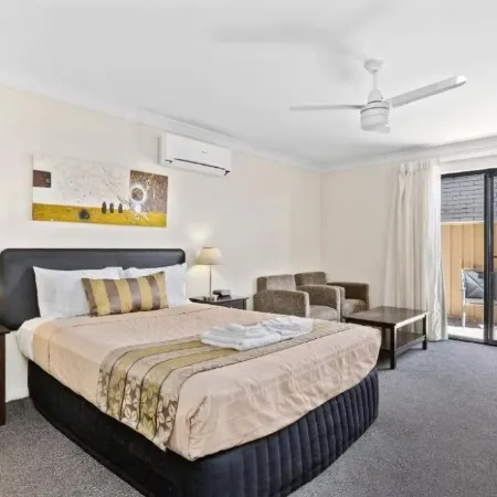 Discovery Parks - Blackwater Central Motel