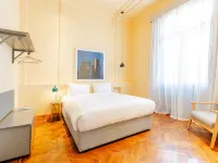 Grey l Studio Apartments Downtown Alexandria Menasce House Hotels in Alexandria