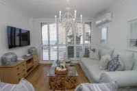 Elegant 2BR Oceanview Apartment Umhlanga | Pool & Beach