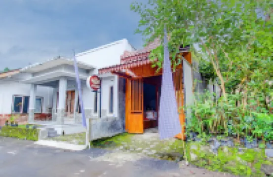 Hotel O Mbah Carik Homestay Syari'ah