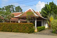 Private Pool Villa - 3BR Multi-Family in Mae Phim - Sleeps 8 - Villas