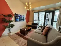 2BR One Uptown Residences Near Uptown Mall, Mitsukoshi, and restaurants - Balkoner