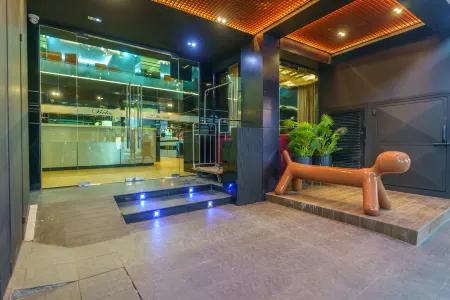 Deco Lux Hotel