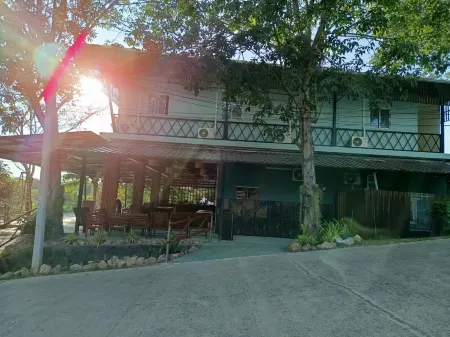 Green Gen Hotel Phuket Отели рядом с достопримечательностью «Jian wanich pier»