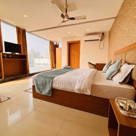 Aqoss Hotel