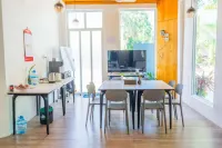 Evelyaa Guest House Hotels in Vashugiri