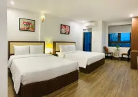 FIORUS AIRPORT HOTEL - Mountain view