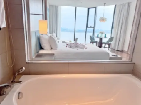 SamSet Home  Alacarte Ha Long