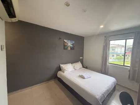 Tiong Nam Hotel Отели рядом с достопримечательностью «Mosque Tanjung Puteri Resort»