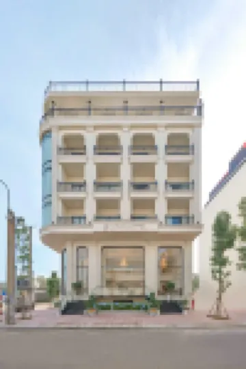 Lyns Hotel 酒店