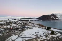 Ohana Tekapo Vista - 3BR, Hot Tub & Stunning Views