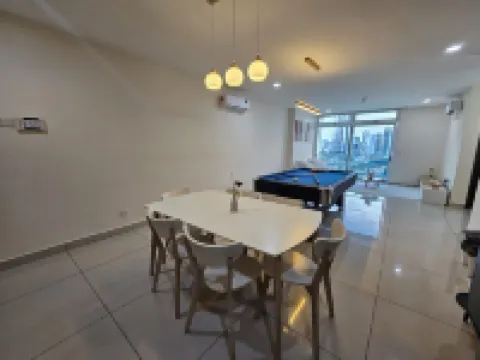 Near KSL Mall with Bathtub | Snooker | Near CIQ