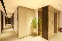 Liza Royale Hotel Near chennai Central Railway Station