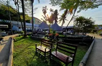 Rusty Rock Beach Resort & spa Hotels in 