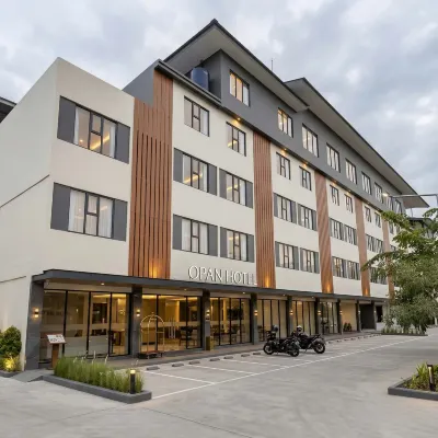 Opan Hotel Lampung Hotels near Krakatau Monument
