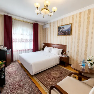 Sarbon Hotel Tashkent Отели рядом с достопримечательностью «Ташкентская телебашня»