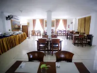 Hotel Bukit Serelo - 早餐