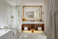 Paiza Lofts at Parisian