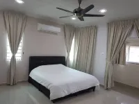Sitiawan semi D homestay with 4 bedrooms
