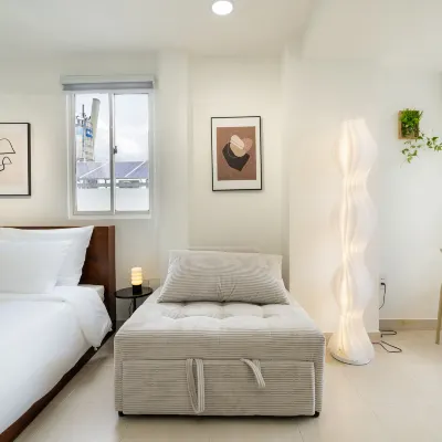 SOL Home 鄰近新定教堂的酒店