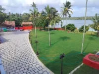 Royce Resort