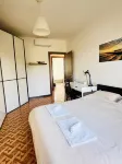 Loquat Tree B&B (stazione MRT Ponale) Hotels in Milan