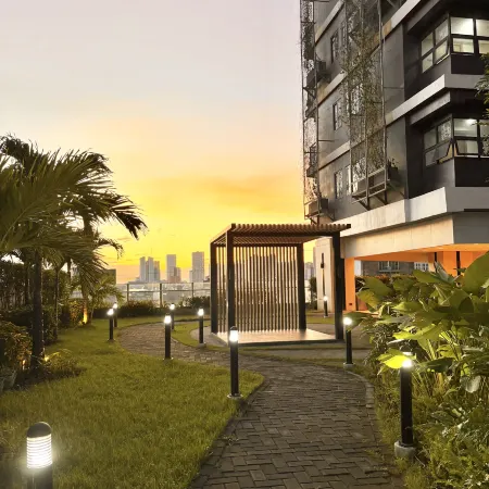 Trouvaille in Red Residences