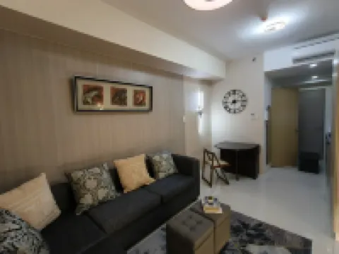 Taal View Condo in Tagaytay with Parking