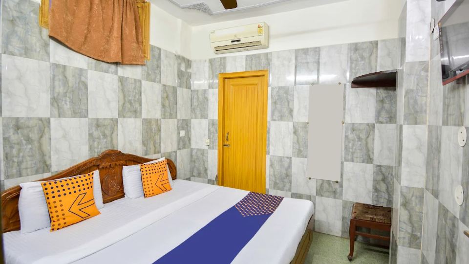 Kaka Hotel