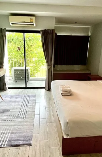 ห้องซูพีเรียร์ เตียงใหญ่ 1 เตียง