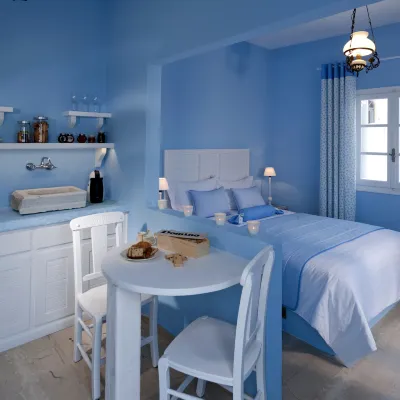 Santorini Roses Suites