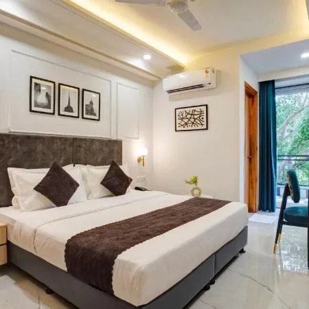 Saltstayz Premier - Arjun Marg