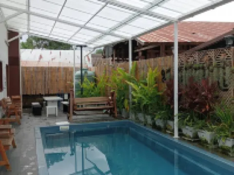 มาเหนือพูลวิลล่า โรงแรมในอำเภอ แม่แจ่ม