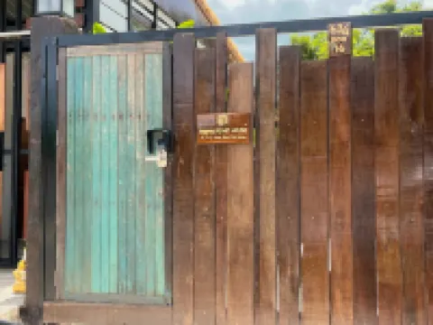 Phimai Pond House โรงแรมในอำเภอ พิมาย