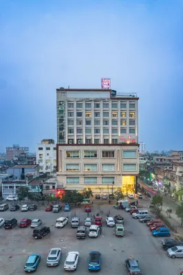 Siddhartha Diyalo Hotels in Parsa