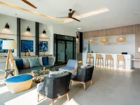 Aster Canopy Suites & Living ラヨーンのホテル