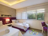 Hotel Perseus Budva Hôtels à proximité de : Plage de Mogren